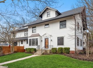 403 Washington Ave, Wilmette, IL 60091