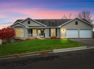 1413 Elmira St, Endicott, NY 13760