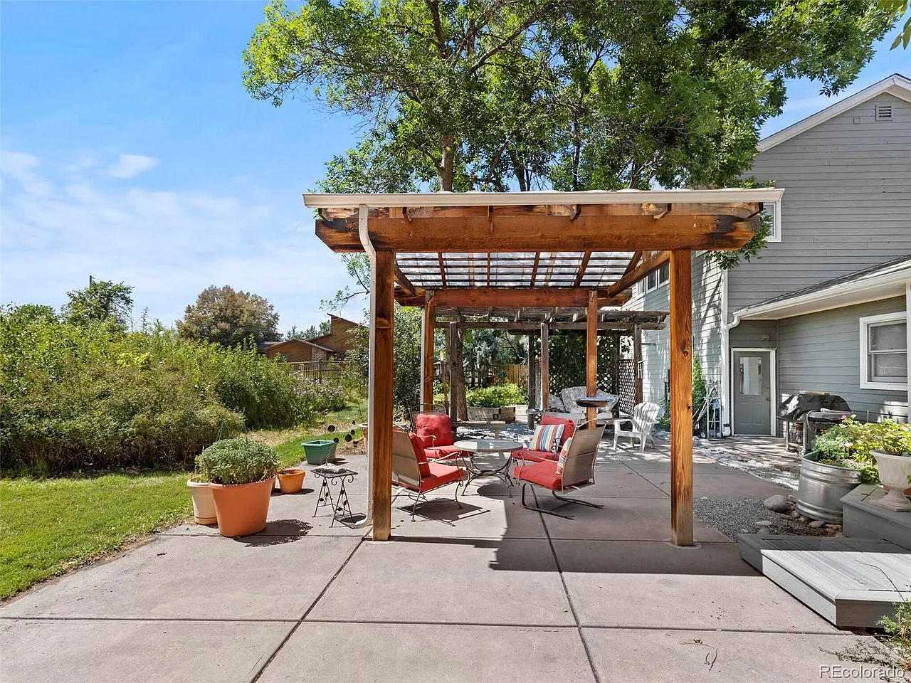 8950 W Jefferson Ave — Photo 4