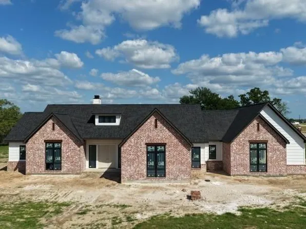 5623 Mill Water Ct, Bryan, TX 77808