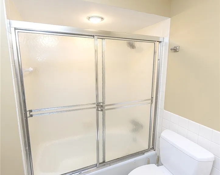 23721 Greenlawn Ave — Photo 24