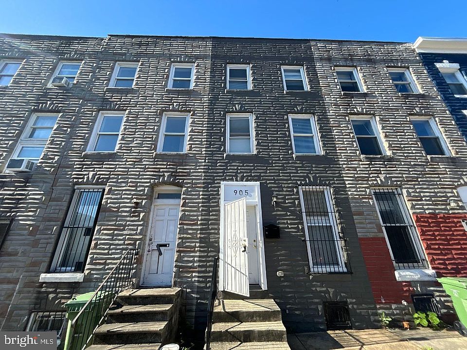 1st image of 905 Bennett Pl