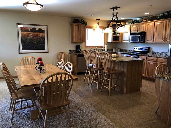 4th image of 1826 Parkland Dr #506