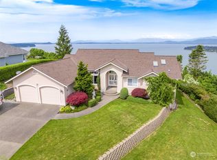 268 Alta Via Dr, Camano Island, WA