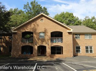 5914 Cove Landing Rd APT 303, Burke, VA 22015