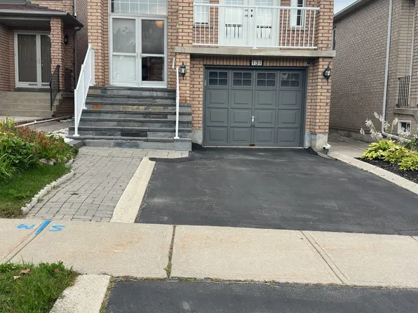131 Colombo Cres, Vaughan, ON L6A 2T9