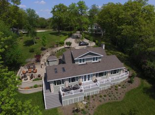2666 Willow Point Dr, Delavan, WI 53115