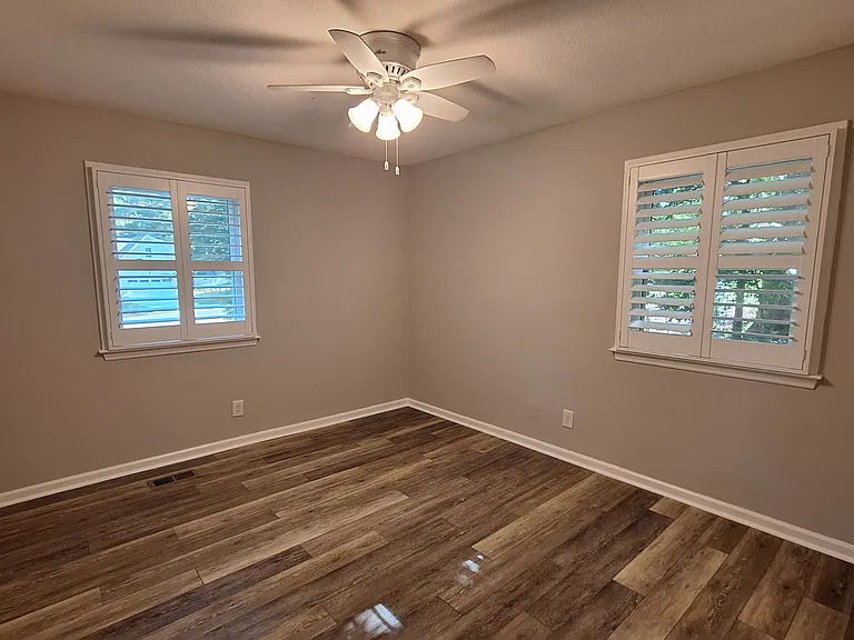 1809 Grady Dr — Photo 27