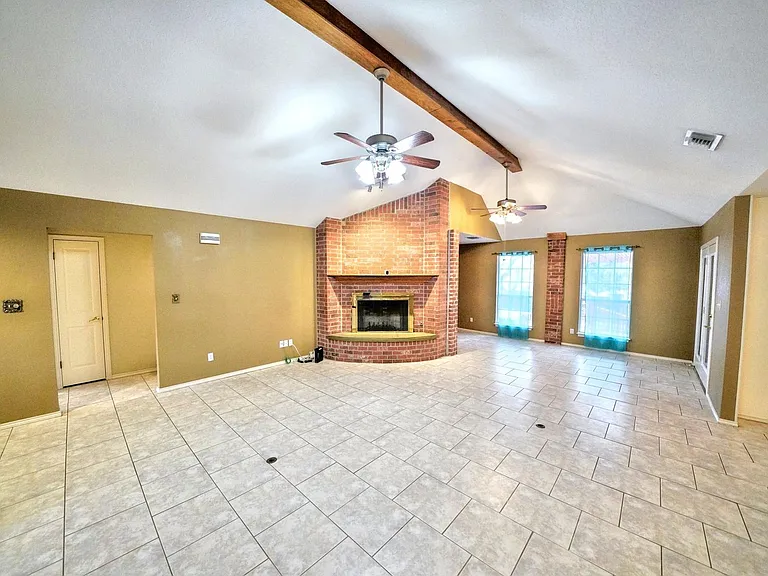 1508 Mount Laurel — Photo 11