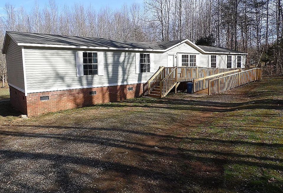 1st image of 3921 Meadow Ln