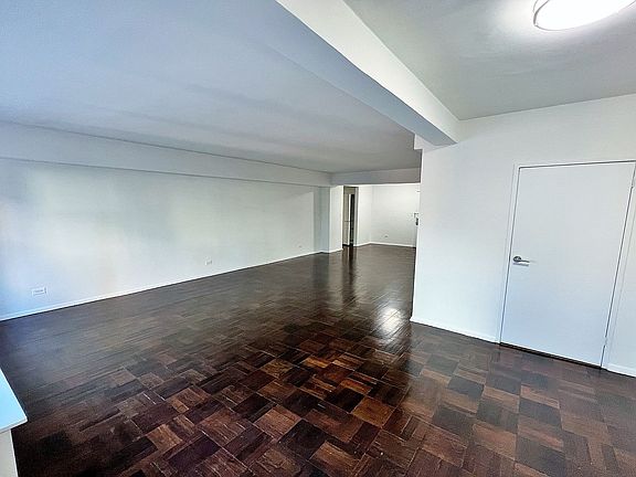 5th image of 157 E 57th St APT 12B