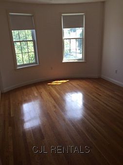 1st image of 20 Brooks Park #12