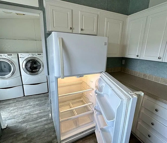 11832 Leeward Pl — Photo 30
