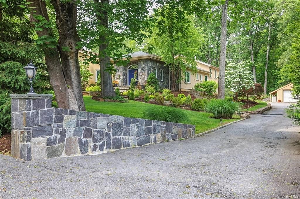 74 Whippoorwill Road E, Armonk, NY 10504 MLS H6254497 Zillow