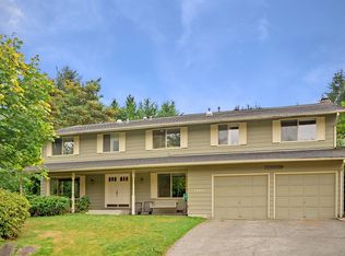 17217 NE 42nd St, Redmond, WA 98052