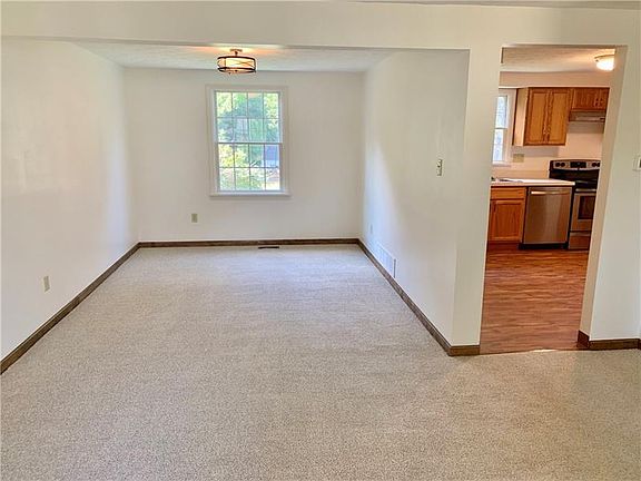 3rd image of 3114 Piney Bluff Dr