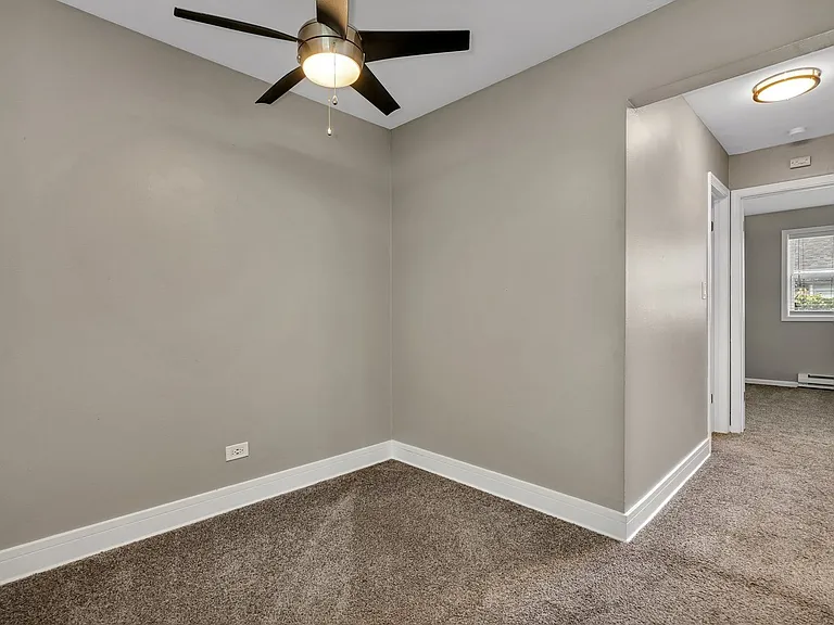 Iron Gate Apartments — Photo 44