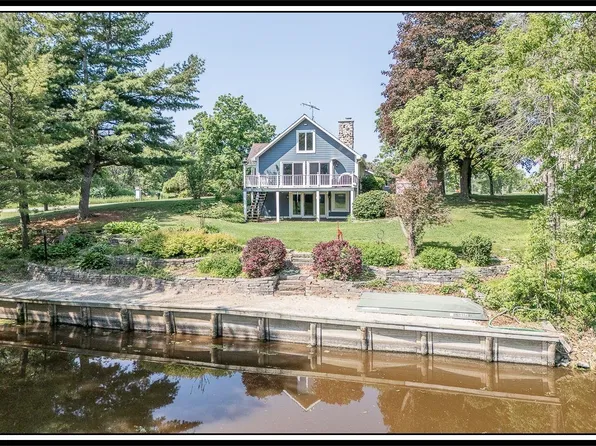 N132 County Road H, Fremont, WI 54940