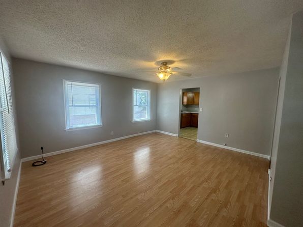 2606 Avenue D, Scottsbluff, NE 69361
