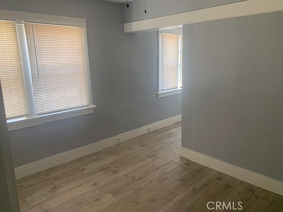 4th image of 428 Almond Ave