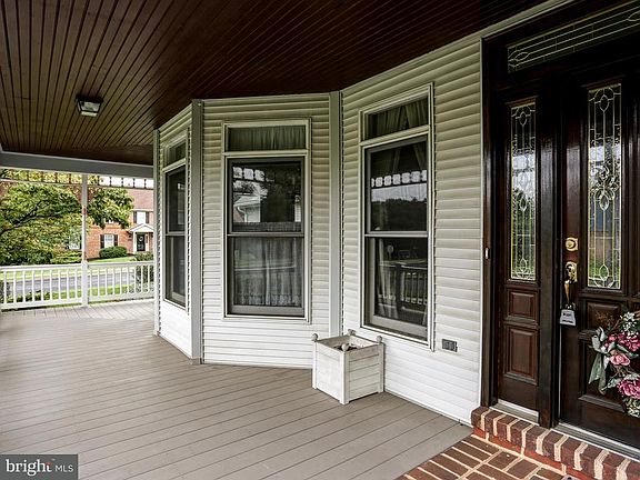 4th image of 3602 Weymouth Dr
