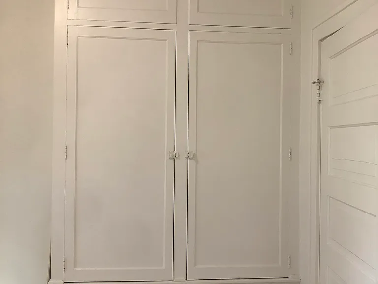 Back & Middle Bedroom Closet & Built-ins