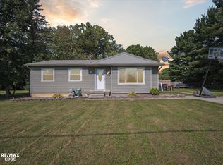 1299 Elizabeth St, Mount Morris, MI 48458