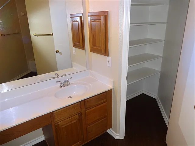 6407 Nottoway Ct — Photo 8
