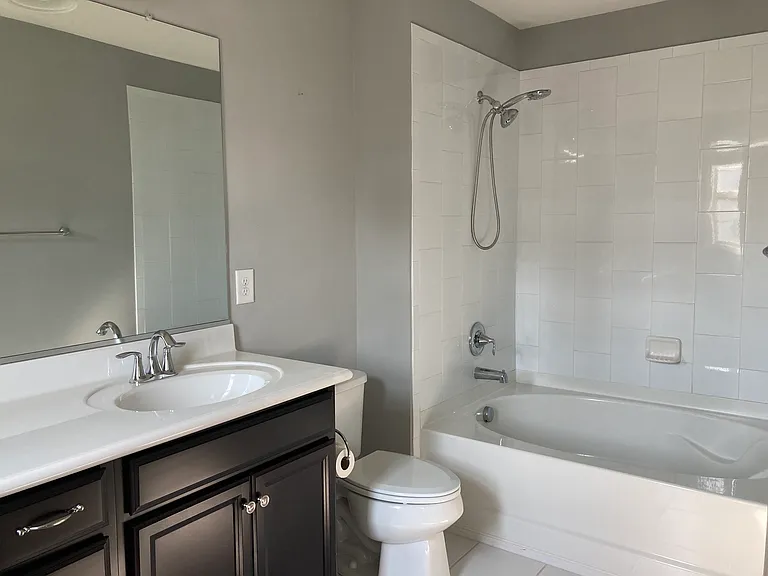 10942 Parkshire Ln — Photo 9