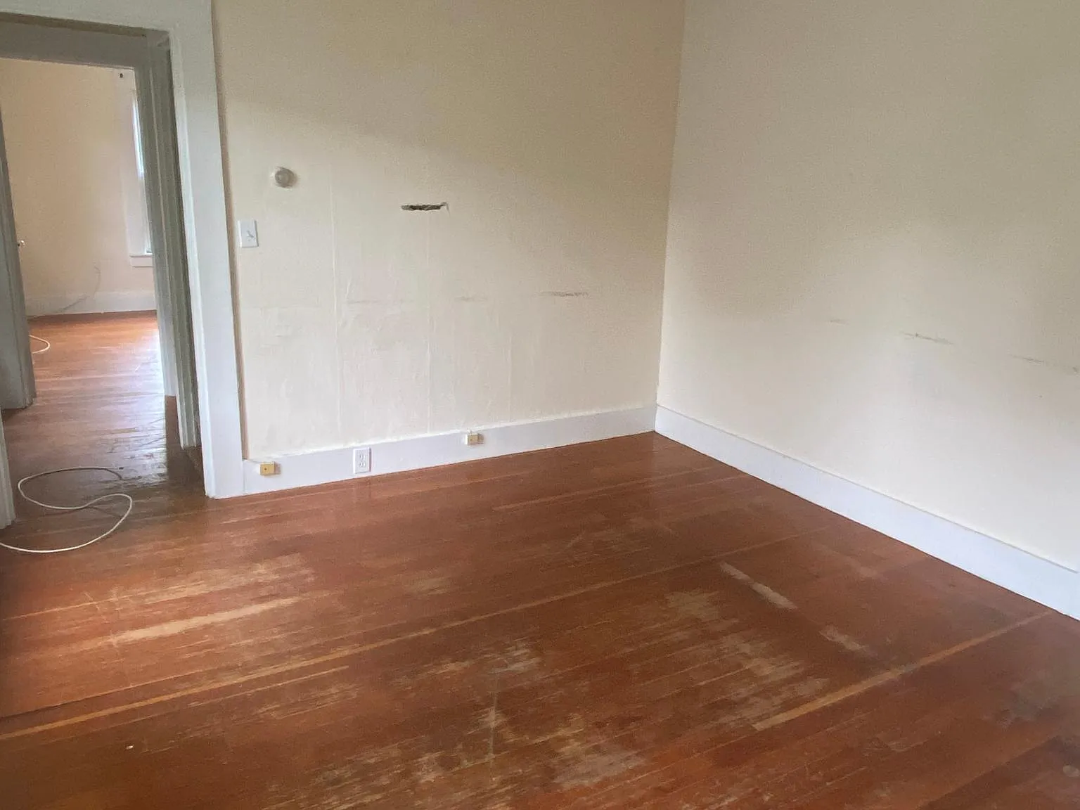 2 bed, 1300 sqft, $1,800 — Photo 3