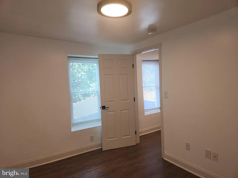 3856 Terrace St — Photo 29