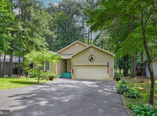 67 Windjammer Rd, Ocean Pines, MD 21811