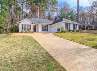 162 Hanover Dr, Brandon, MS 39047