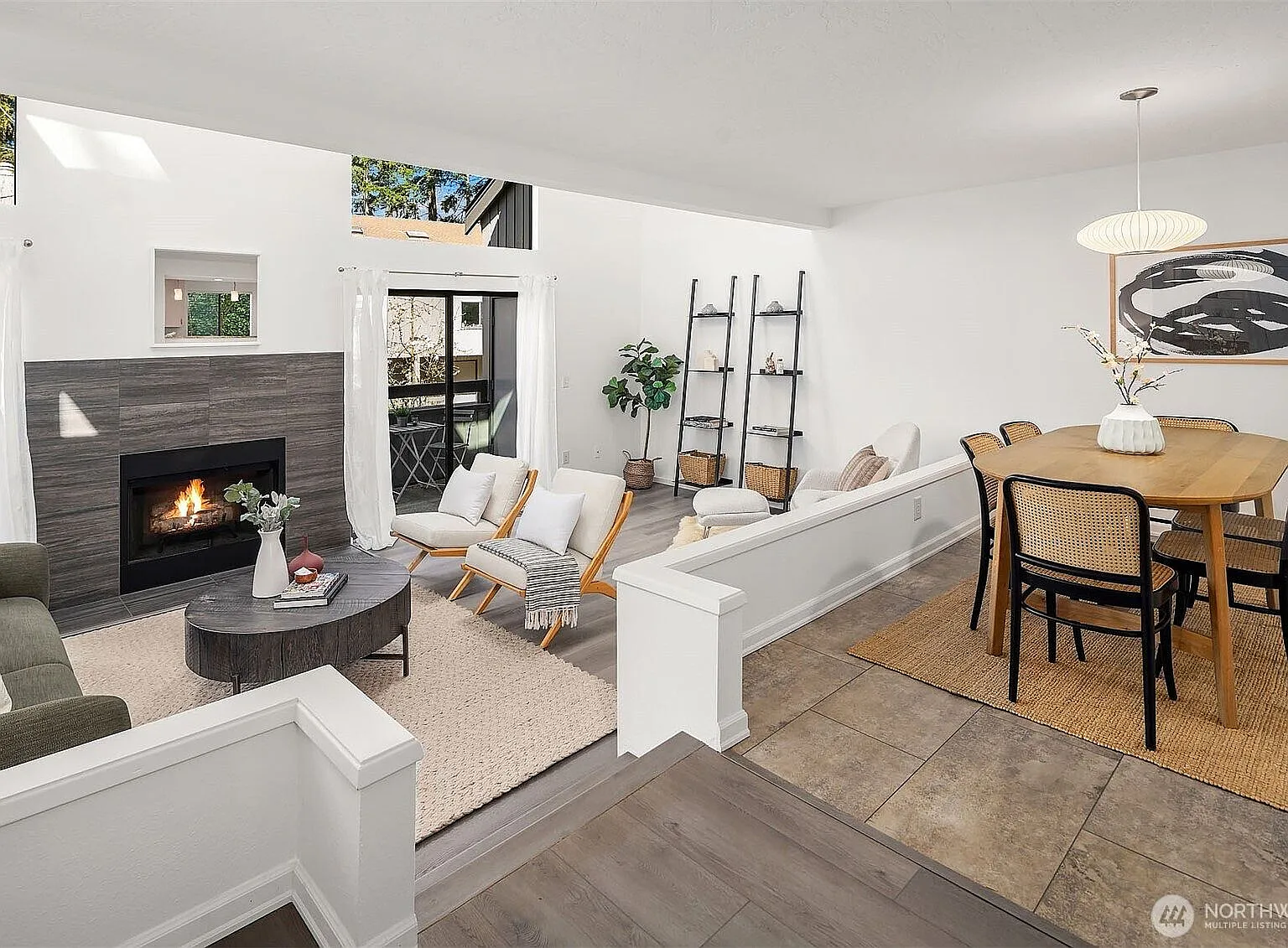 2 bed, 2.5 bath, 1348 sqft, $3,500 — Photo 2
