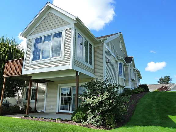 2nd image of 419 Timberlake Dr W