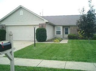 12694 Sovereign Ln, Fishers, IN 46038