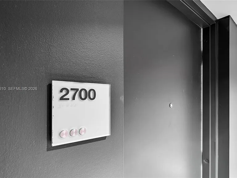 500 Brickell Ave #2700 — Photo 6