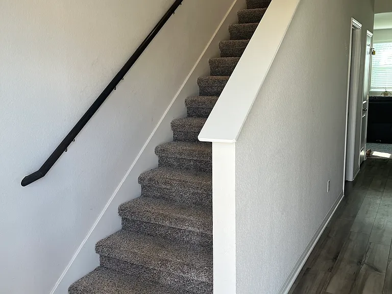 552 Longmount Cv — Photo 7