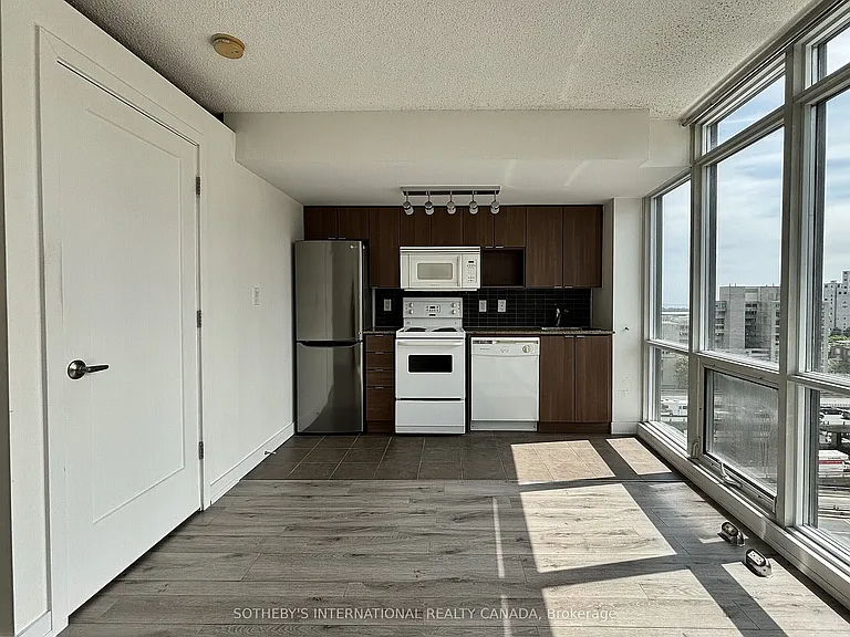 11 Brunel Ct #1216 — Photo 24