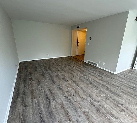 4th image of 2560 N Moreland Blvd #F98ebd356
