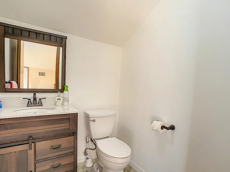 4932 Hidden Oaks Trl — Photo 10