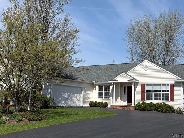 6209 Julia Trl, Cicero, NY 13039