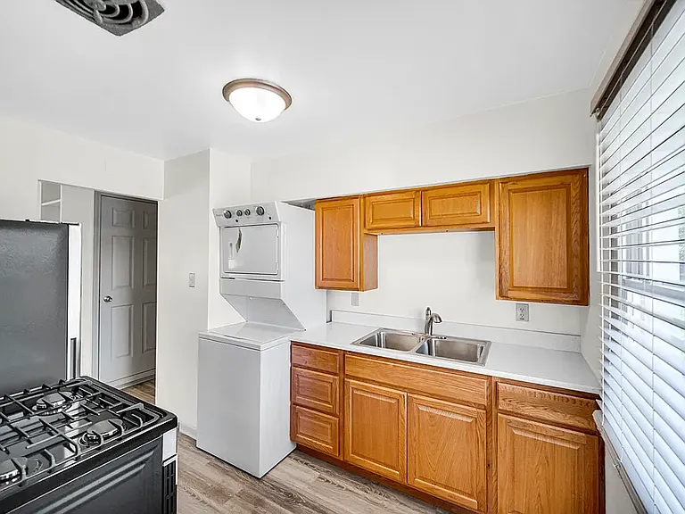 6740 Olcott Ave — Photo 4
