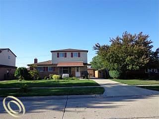 1st image of 15915 Loreto St