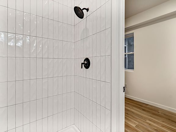 4th image of 3836 W Girard Ave #3