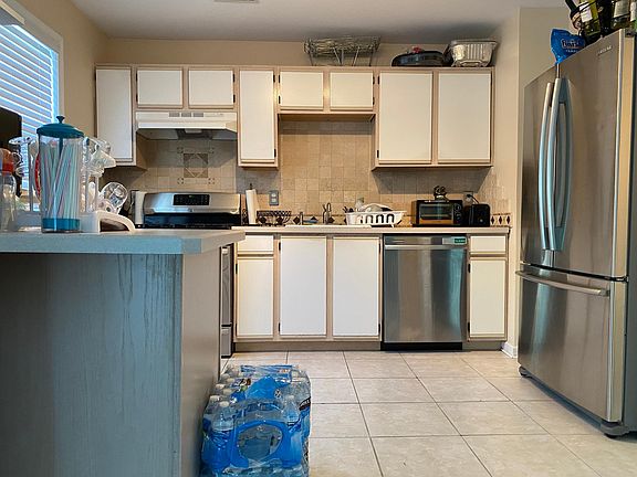 5th image of 757 Coolidge Ave