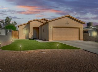 221 S Main Dr, Apache Junction, AZ 85120