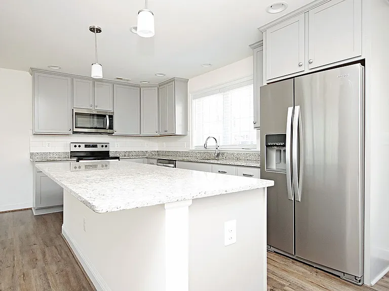 665 Wheatfield Ct — Photo 5
