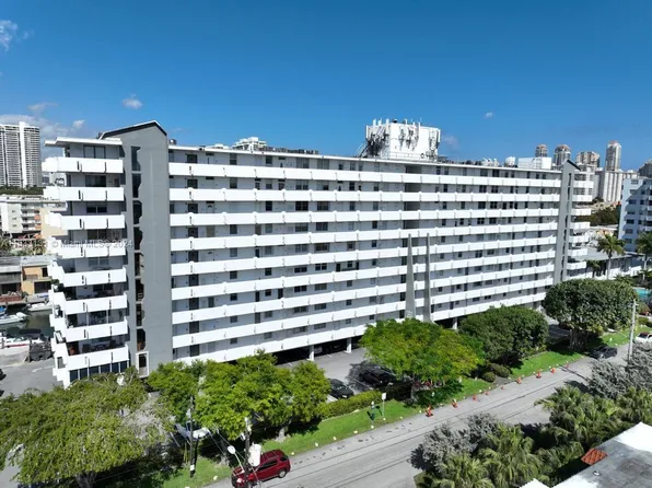 3545 NE 166th St APT 703, North Miami Beach, FL 33160