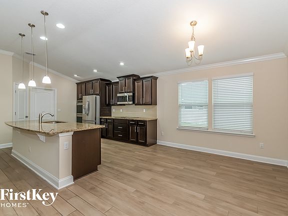 5th image of 11445 Paceys Pond Cir